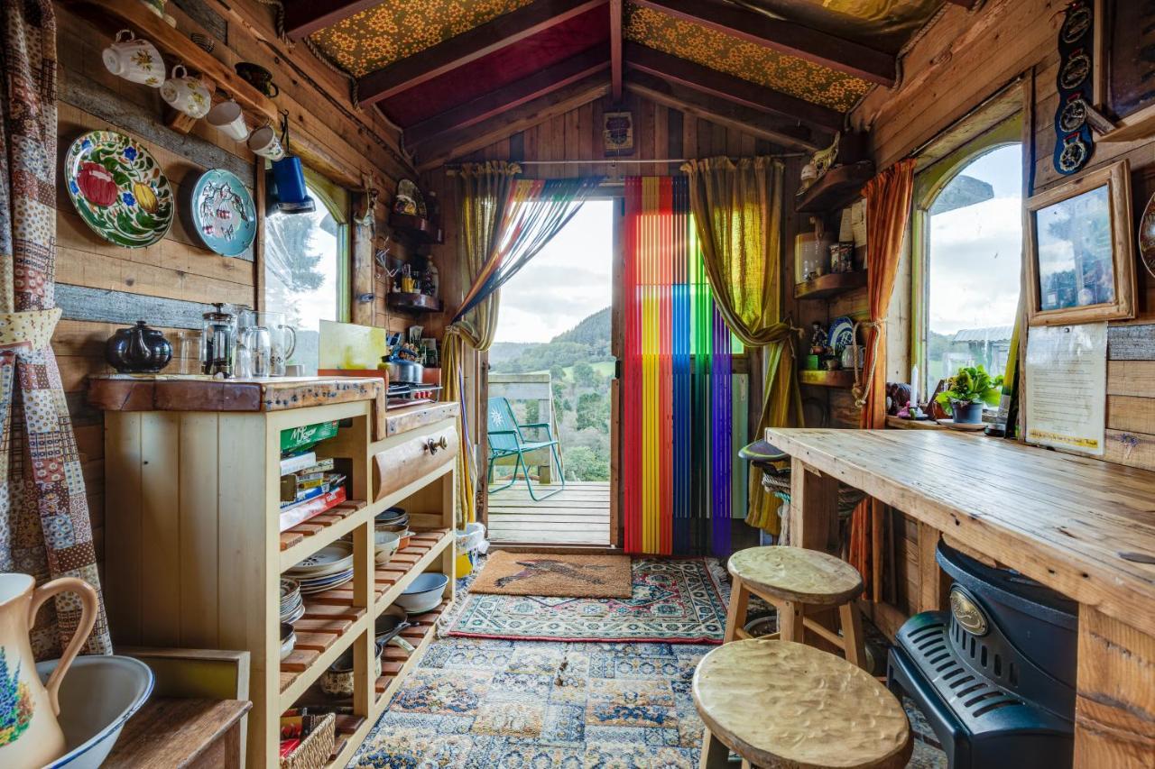 Hébergement de vacances 2 X Double Bed Glamping Wagon In Dalby Forest Scarborough