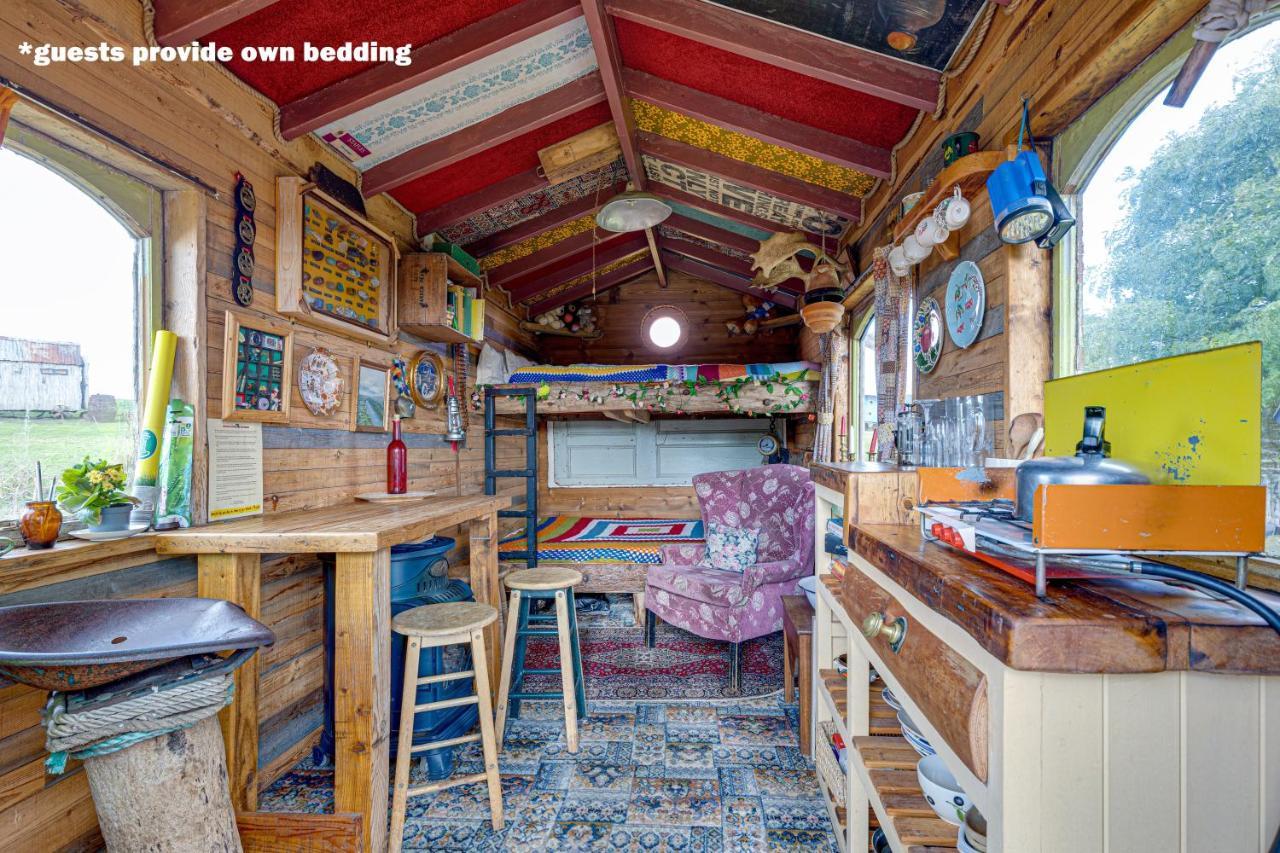 2 X Double Bed Glamping Wagon In Dalby Forest Hébergement de vacances *